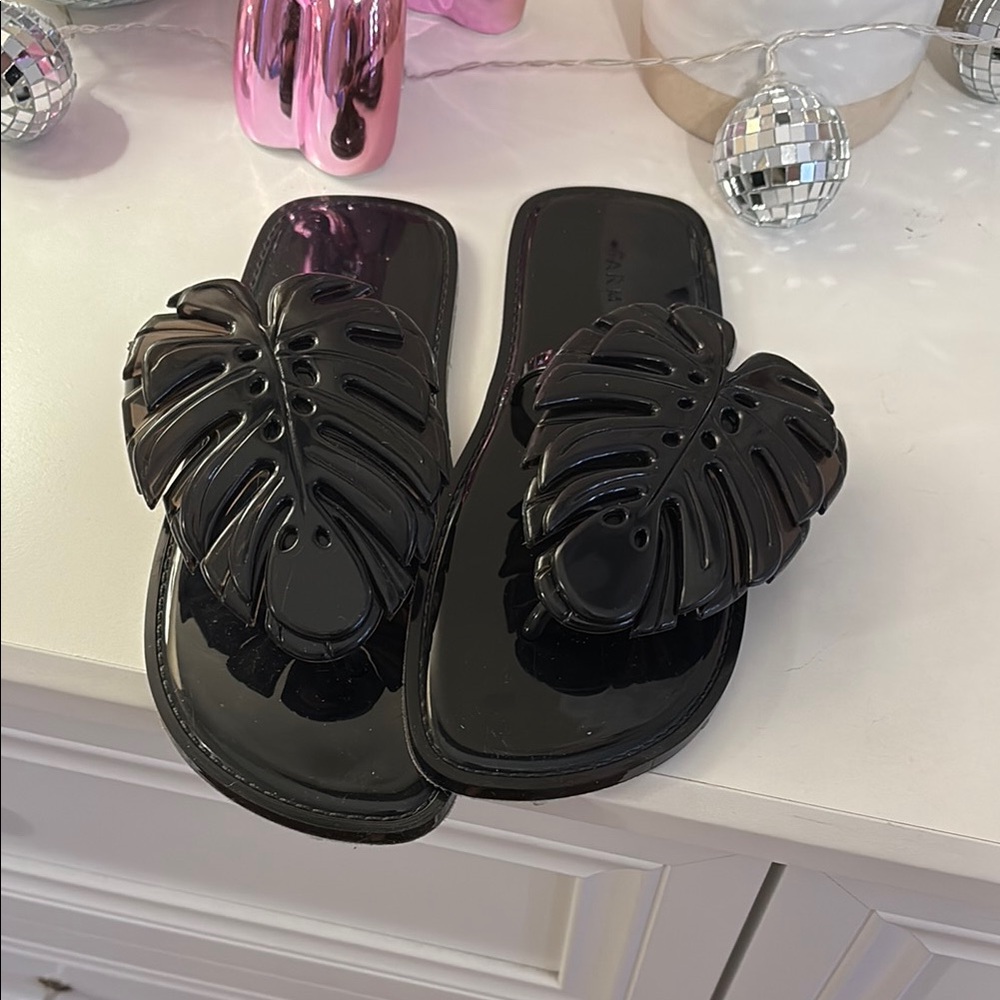 FARM Rio Black Leaf Sandals
